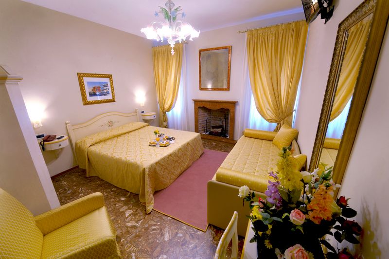 Hotel Mercurio ***